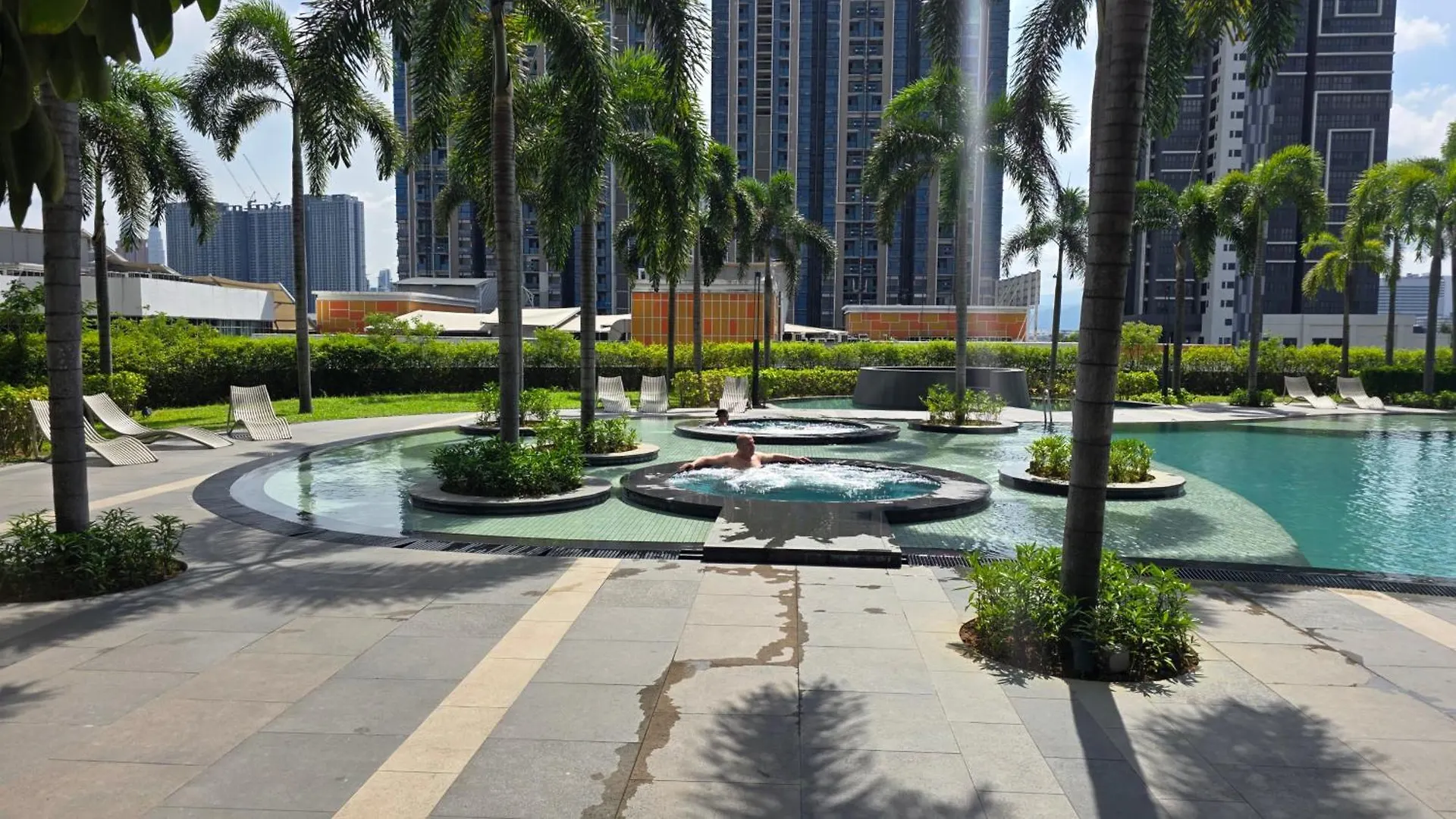 公寓 Rudimen Stay At Trion With Kl Skyline View And Rooftop Pools Access 吉隆坡